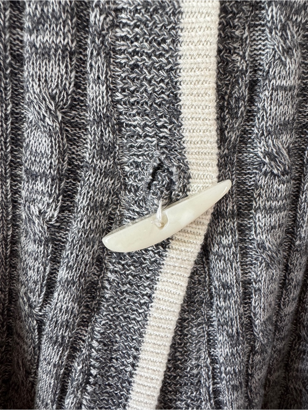 Momcozy Knit Nursing Shawl - Picture 2 of 4